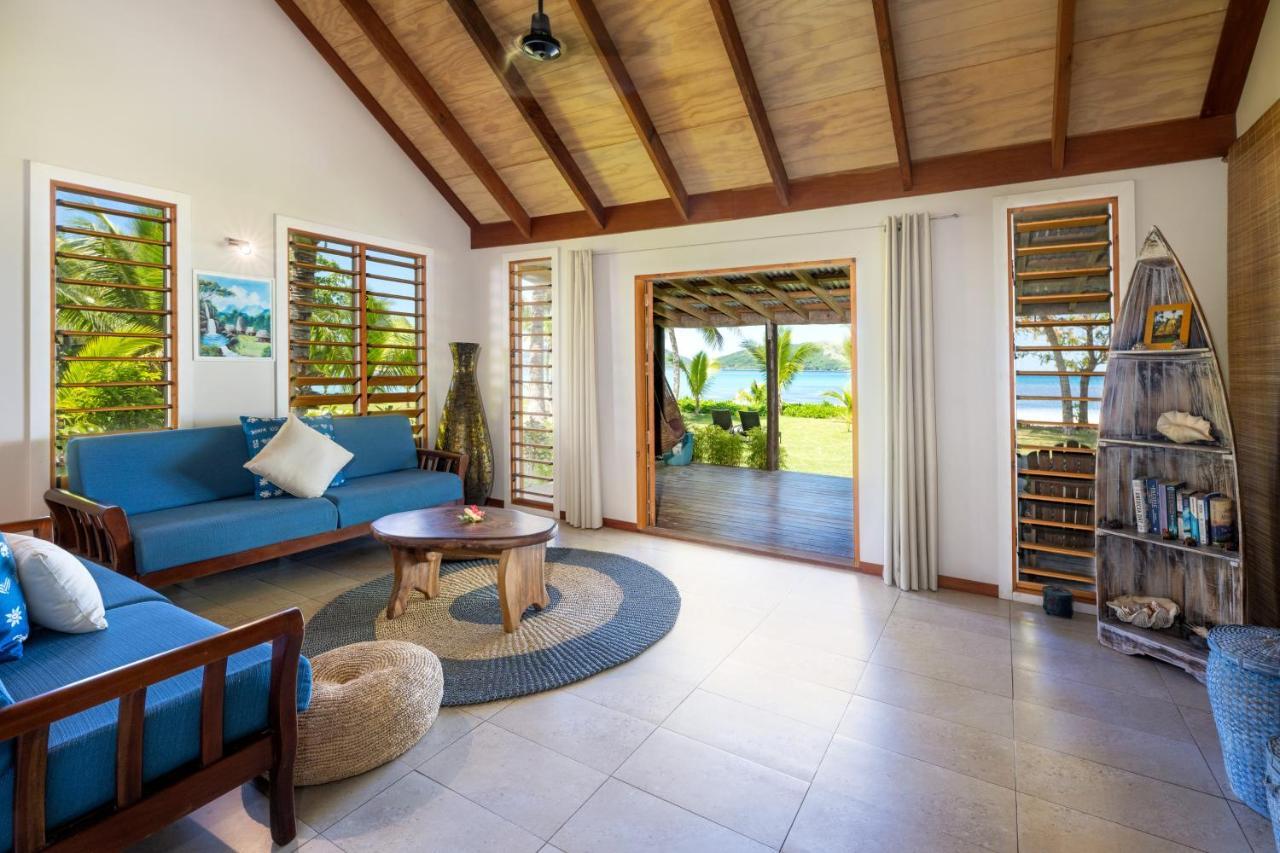 Oarsman'S Bay Lodge Naisisili Eksteriør billede