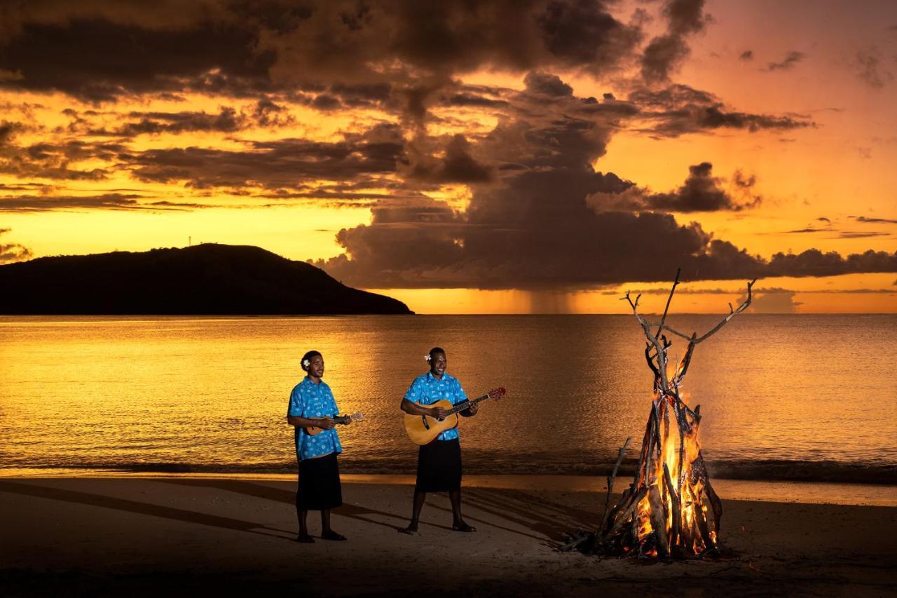 Oarsman'S Bay Lodge Naisisili Eksteriør billede