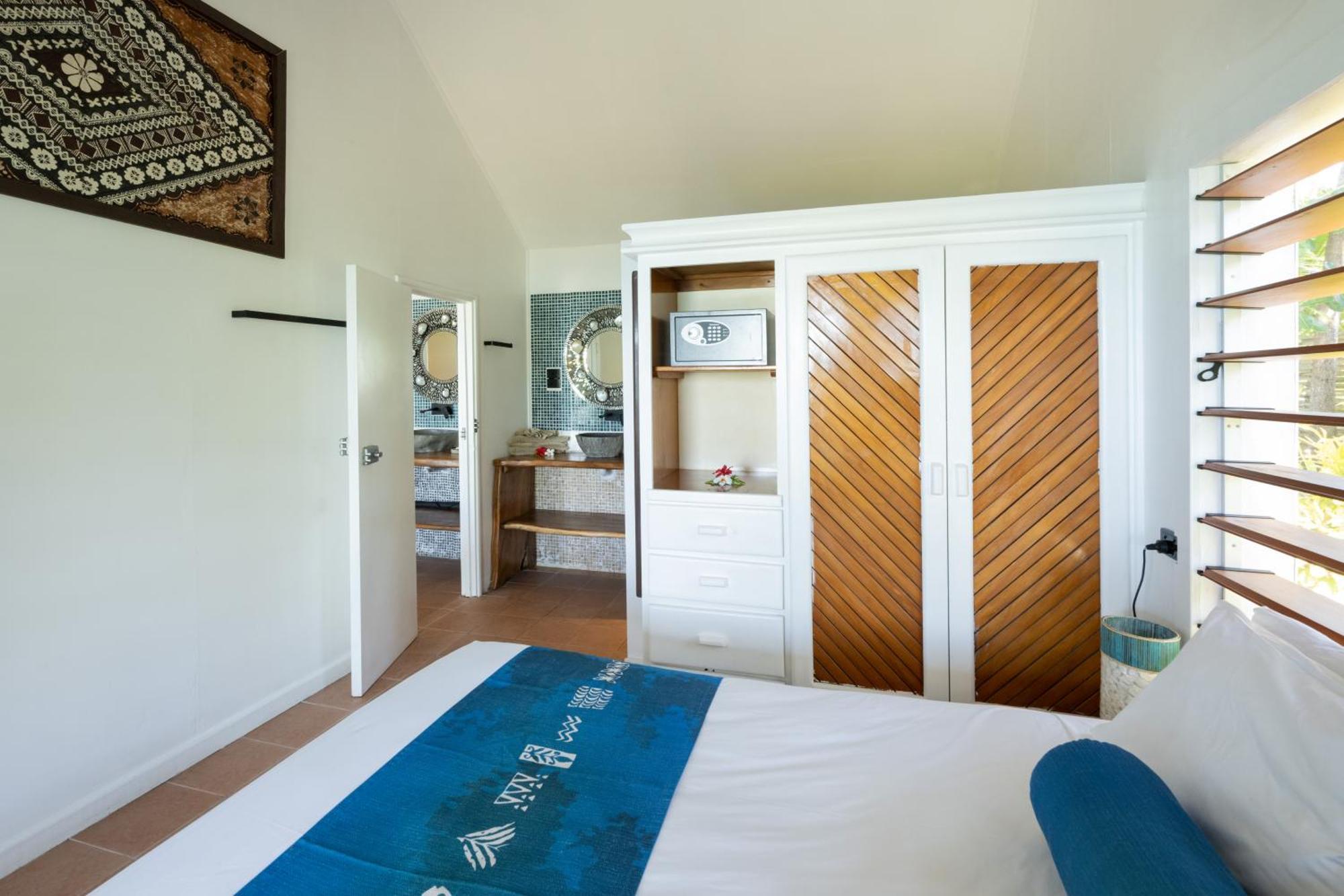 Oarsman'S Bay Lodge Naisisili Eksteriør billede